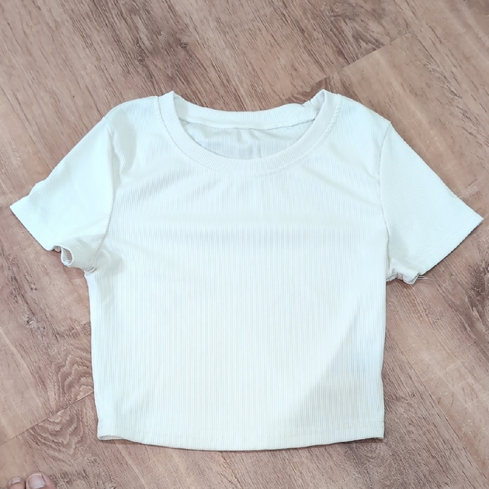 SHEIN Cream Short Sleeve Tee